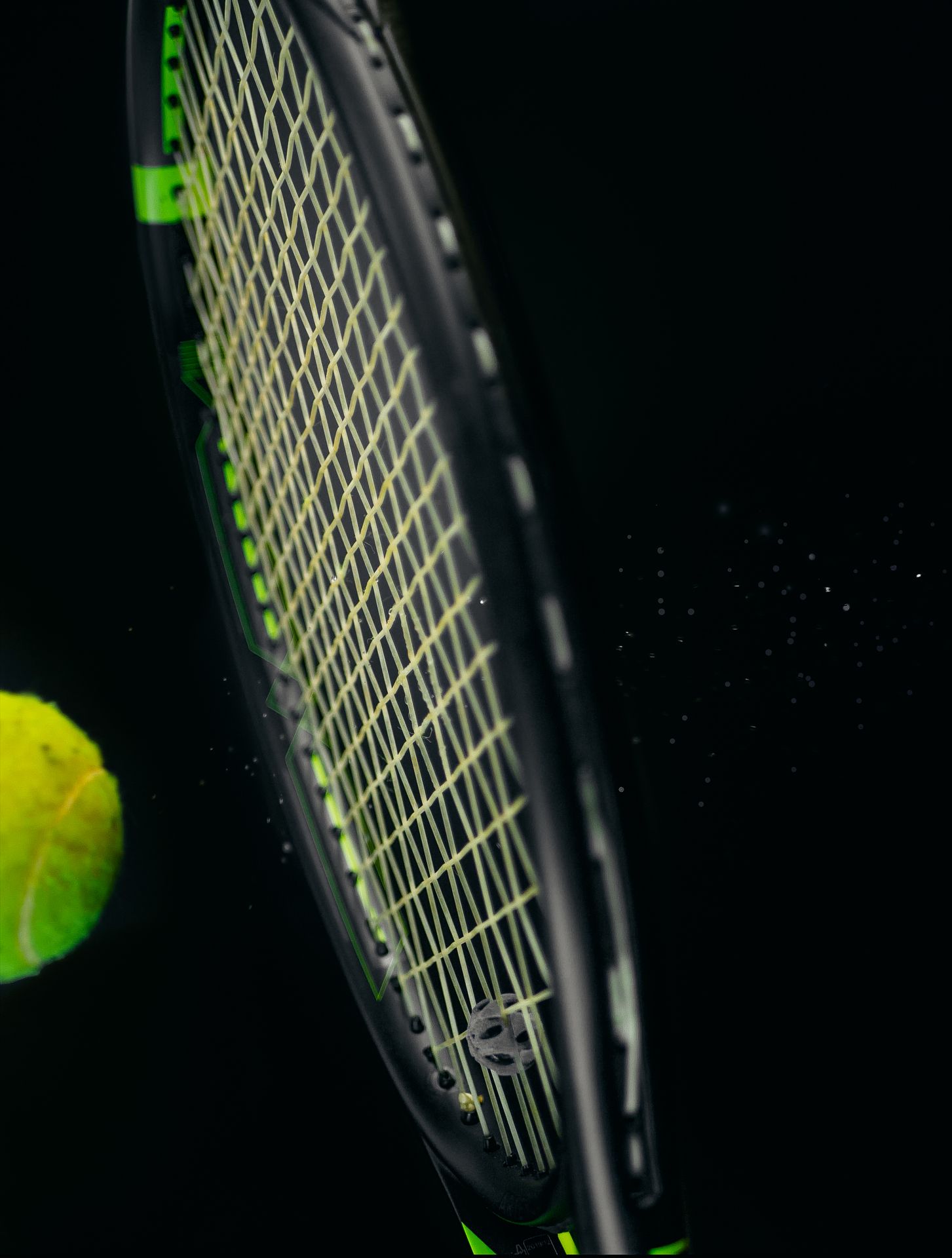 Tennis Racket Against Insaects Tennis Racquet Vibration Control for Feel and Comfort